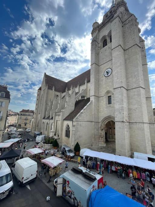 « Au Coeur De Dole » Apartamento Exterior foto